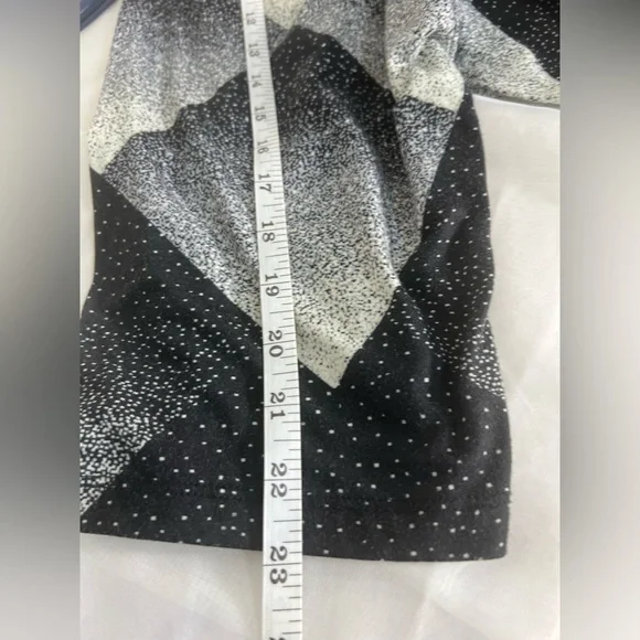 Catherines Womens Knit Tunic Size 4X Black White Checkered Rhinestone Scoop Neck - Picture 9 of 12